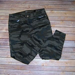 Camo jeggings